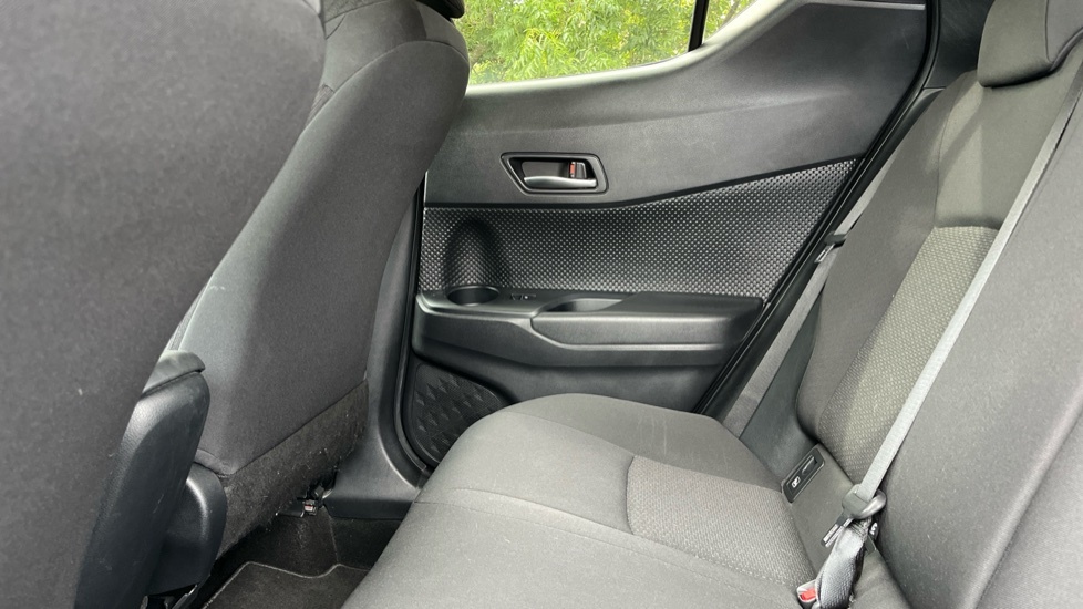 Toyota C-Hr 1.2T Dynamic Cvt Awd Silver #15