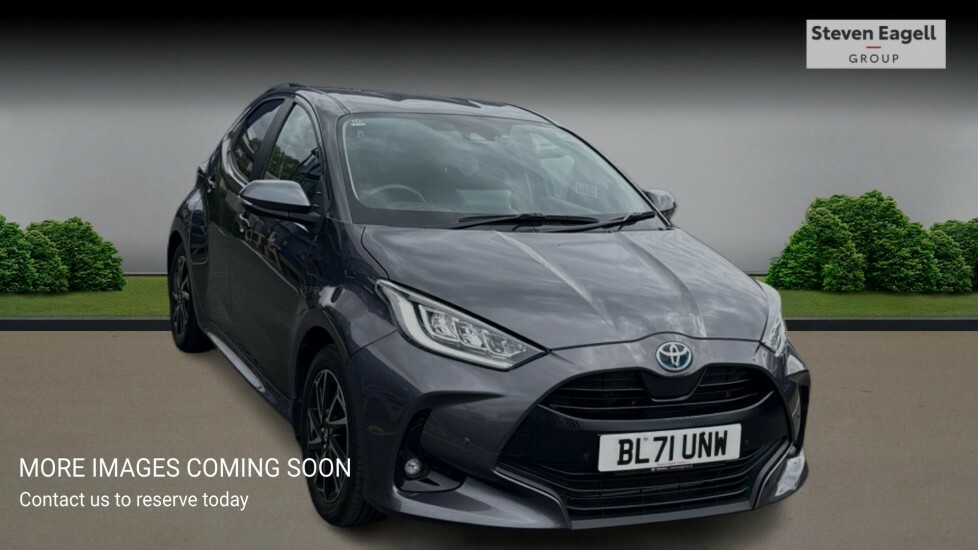 Toyota Yaris Yaris Excel Hev Cvt Silver #1