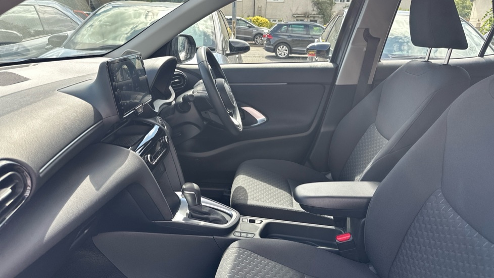 Toyota Yaris Cross 1.5 Vvt-h Icon E-cvt Euro 6 Ss Grey #5