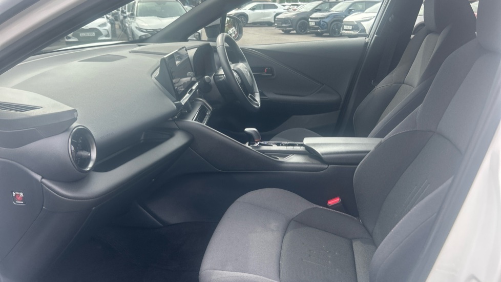Toyota C-Hr 2.0 Vvt 13.6Kwh Design Cvt Euro 6 Ss White #5