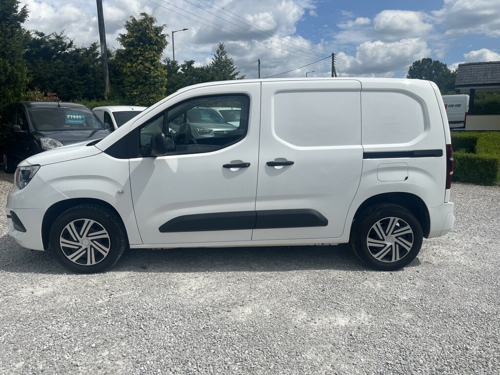 Vauxhall Combo 1.6 Turbo D 2300 Sportive White #5
