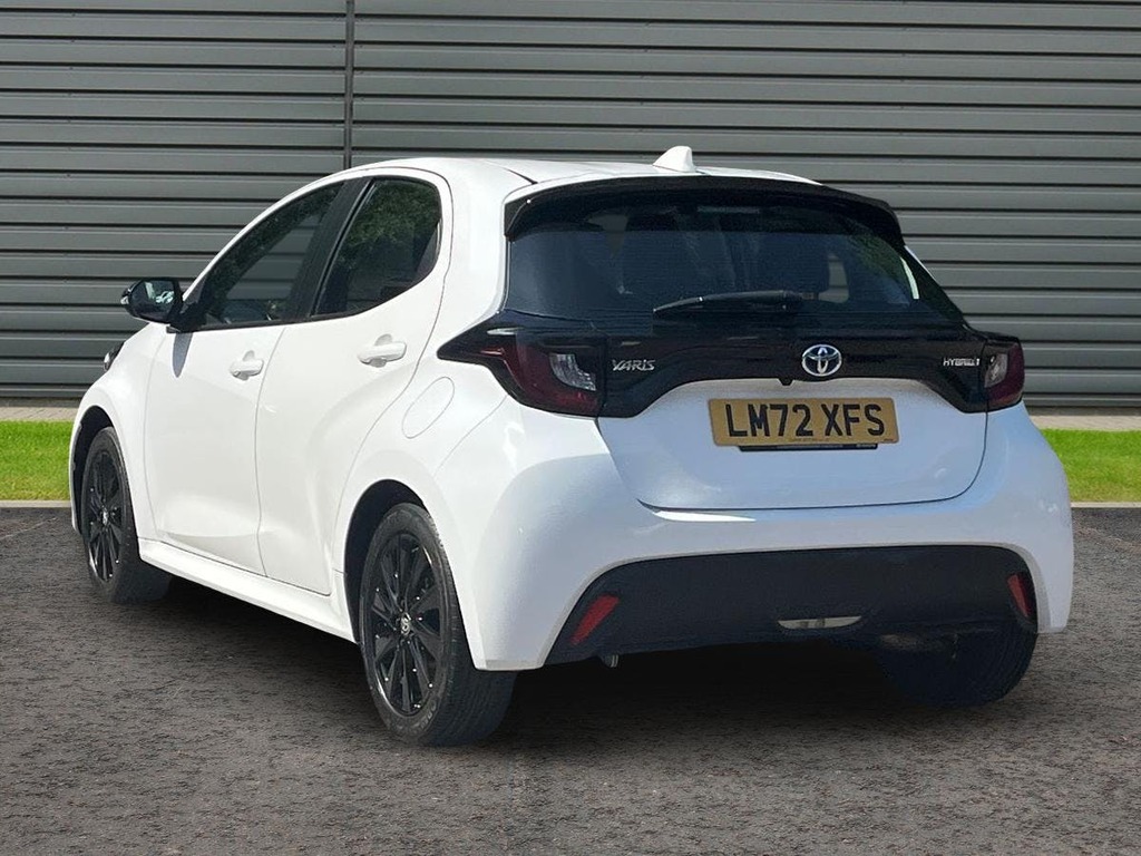 Toyota Yaris 1.5 Vvt-h Icon Hatchback Hybrid E Cvt LM72XFS White #5