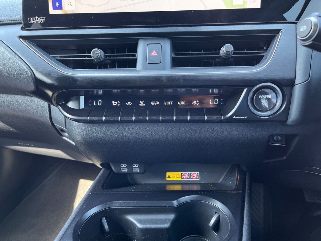 Lexus UX 250H 2.0 F-sport Design Cvt Hatchback White #14