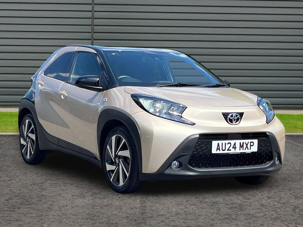 Toyota Aygo X 1.0 Vvt I Edge Hatchback Beige