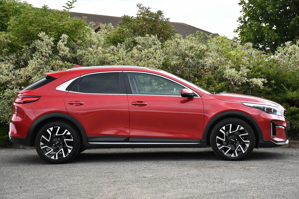 Kia Xceed 1.5 T-gdi 3 Suv Euro 6 Ss 15 NU73ZNA Red #2