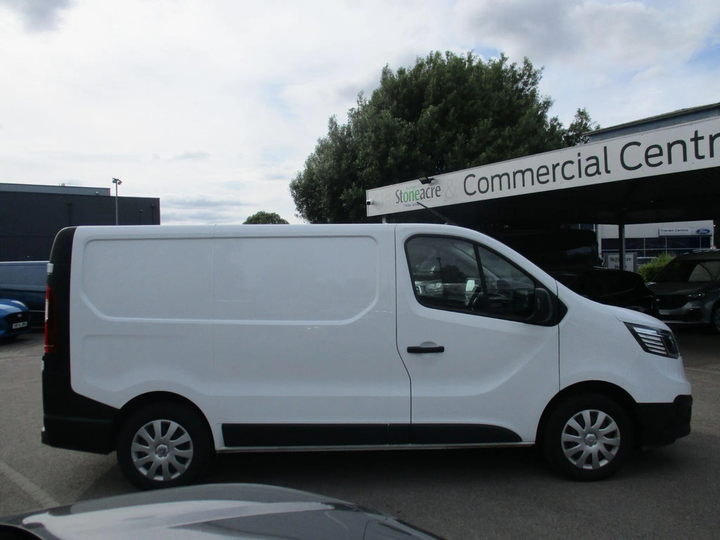 Renault Trafic Sl28 Blue Dci 130 Business Panel Van My22 VO72ZDG #2