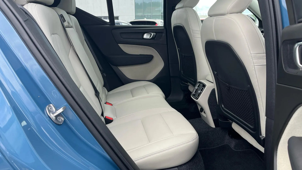 Volvo XC40 2.0 B4 Mhev Ultra Dark Dct Euro 6 Ss OV74AMO  #6