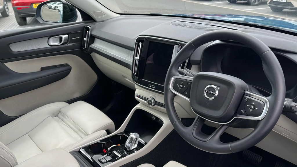 Volvo XC40 2.0 B4 Mhev Ultra Dark Dct Euro 6 Ss OV74AMO  #4