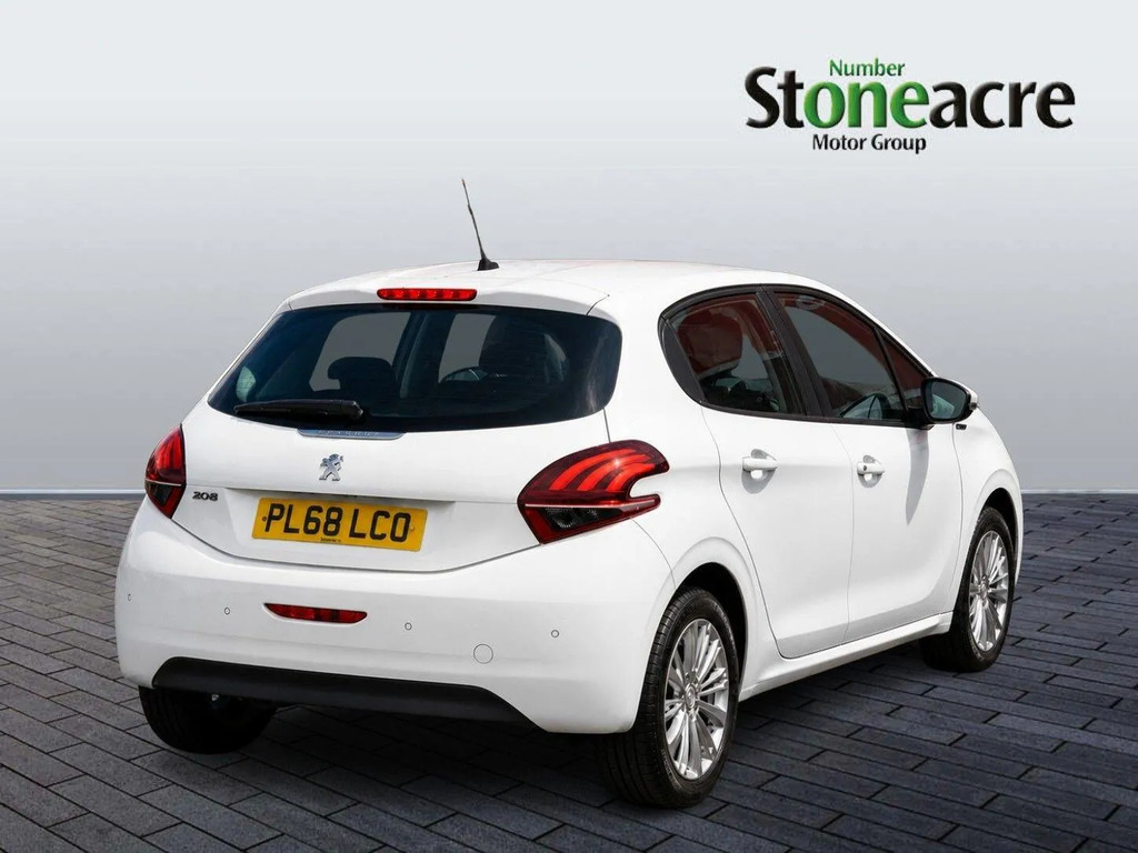 Peugeot 208 1.2 Puretech Signature Hatchback PL68LCO  #3