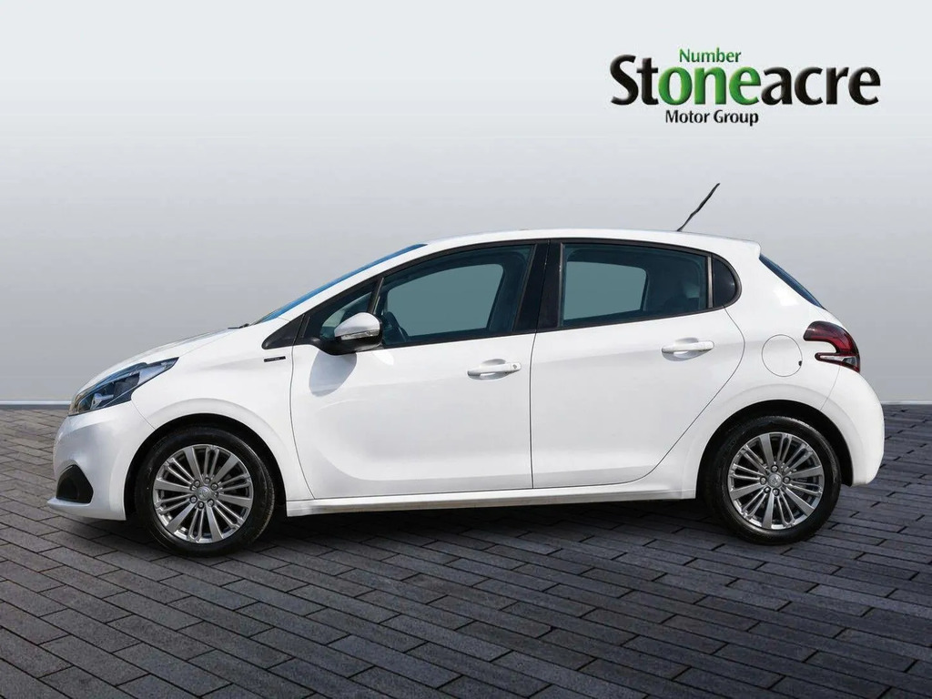 Peugeot 208 1.2 Puretech Signature Hatchback PL68LCO  #6