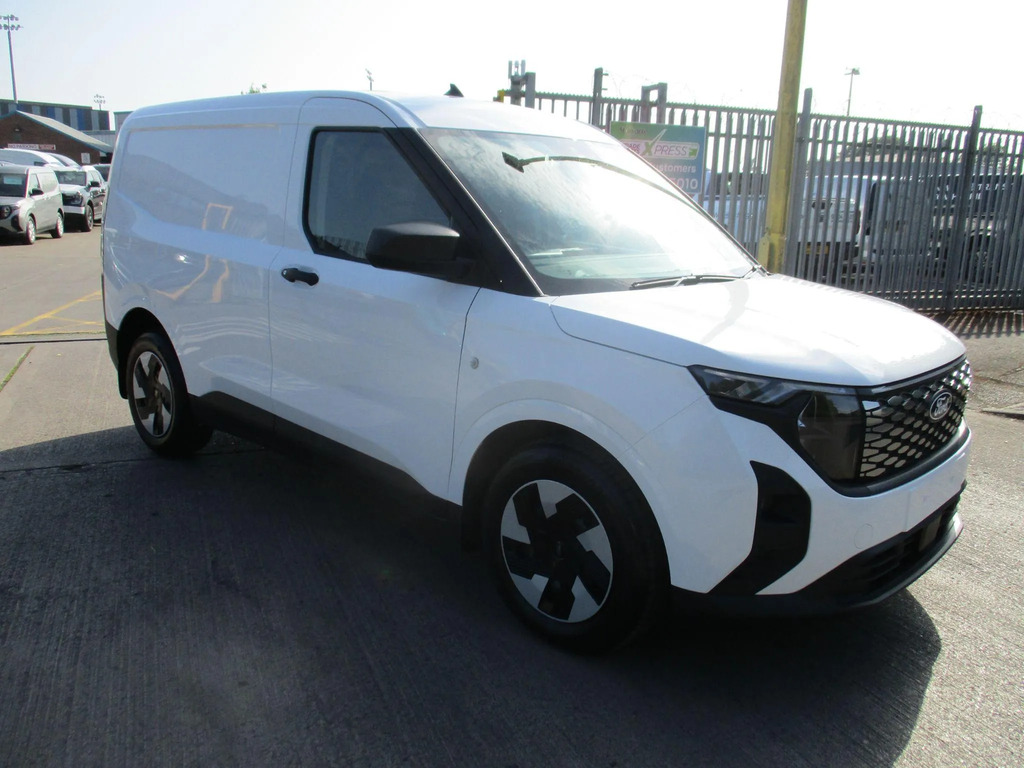 Ford Transit Courier 43Kwh Trend Swb 