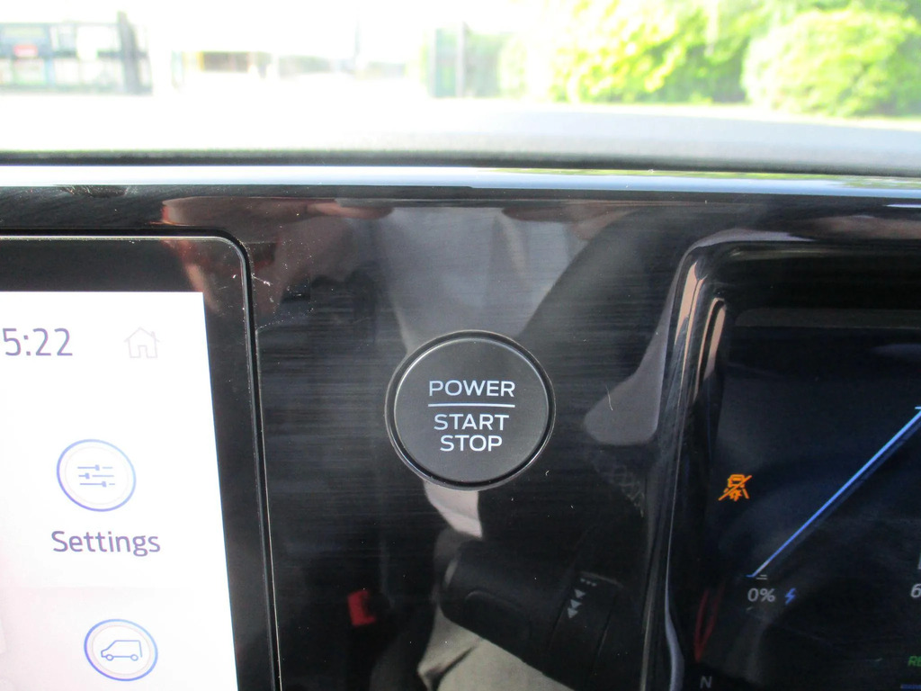 Ford Transit Courier Limited 100Kwh 136Ps Fwd Grey #23