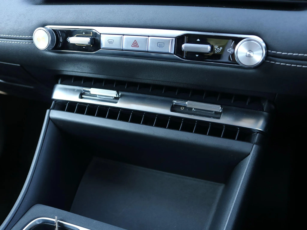 MG MG4 Mg4 Urban 118Kw Premium Long Range 54Kwh Green #18