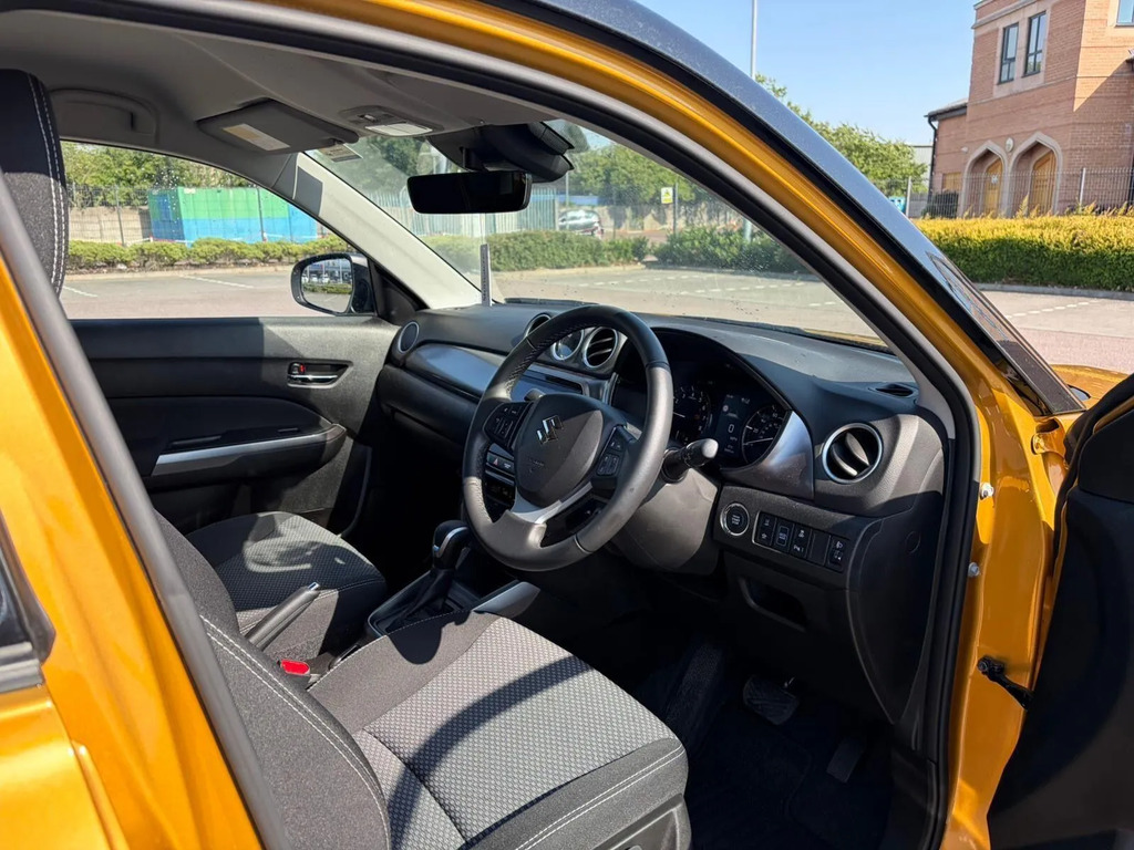 Suzuki Vitara 1.4 Boosterjet Mild Hybrid Ultra Yellow #14