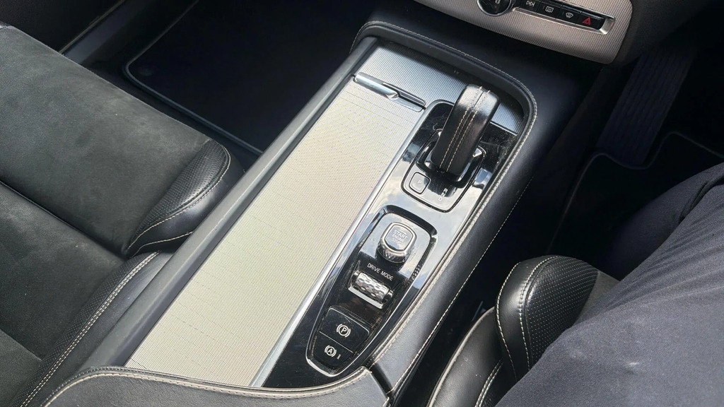 Volvo XC90 2.0 B5d 235 R Design Awd Geartronic  #6