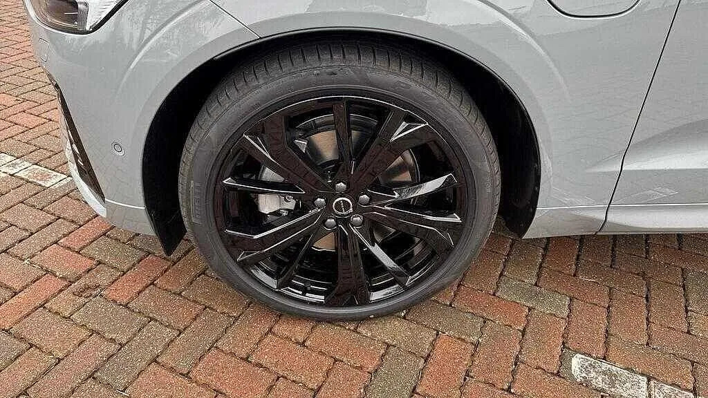 Volvo XC60 Black Edition Plus, T6 Awd Plug-in Hybrid, Electri Black #26