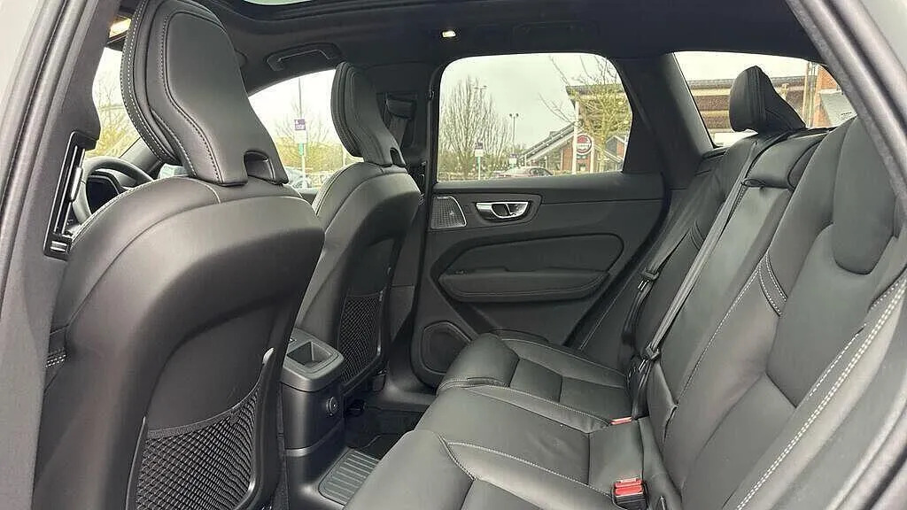 Volvo XC60 Black Edition Plus, T6 Awd Plug-in Hybrid, Electri Black #28