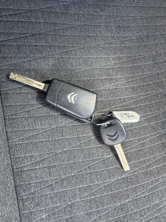 Citroen C1 1.2 Puretech Flair Hatchback Eur Red #18