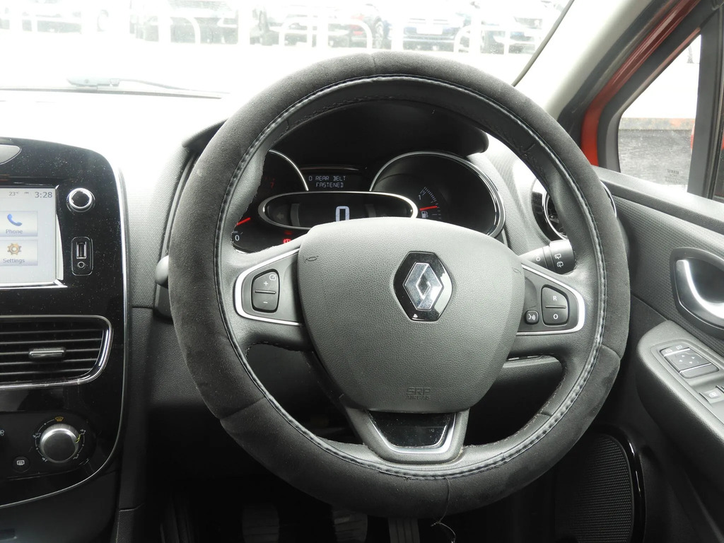 Renault Clio 1.5 Dci Signature Nav Euro 6 Ss Black #24