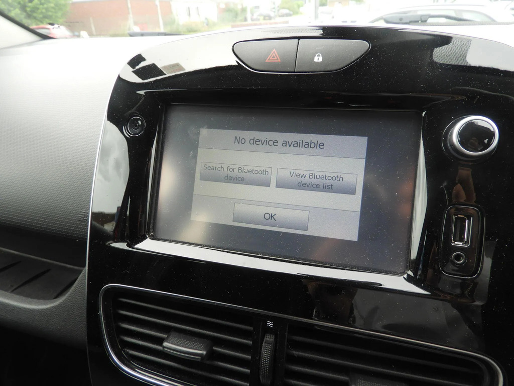 Renault Clio 1.5 Dci Signature Nav Euro 6 Ss Black #19