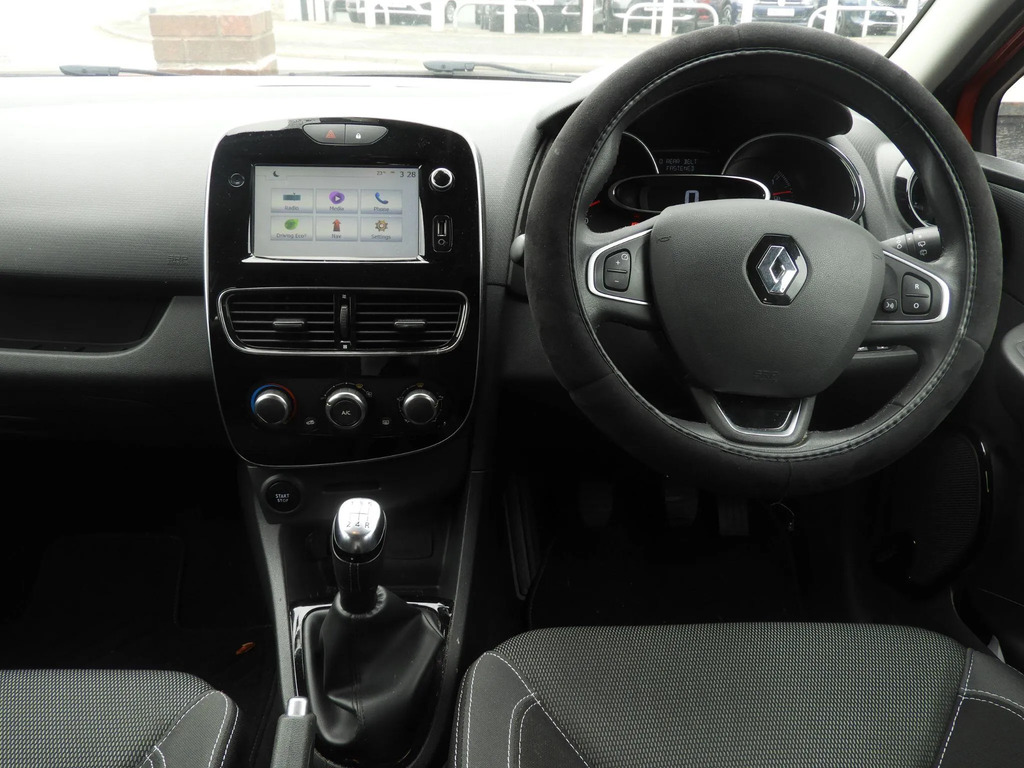 Renault Clio 1.5 Dci Signature Nav Euro 6 Ss Black #10