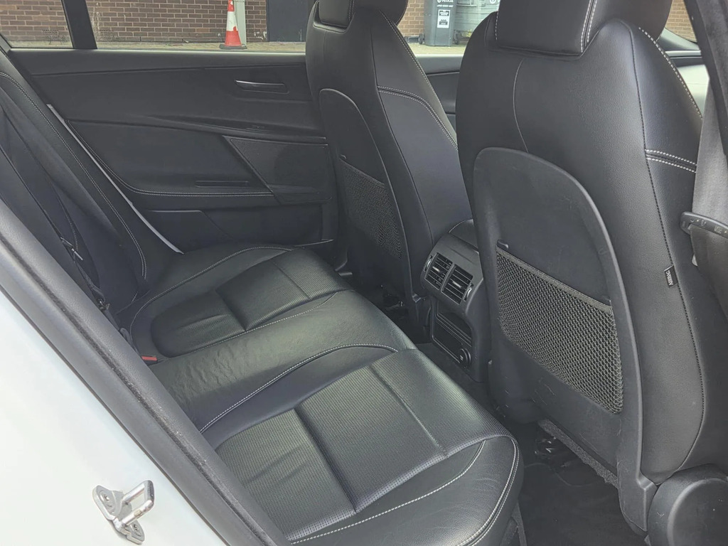 Jaguar XE 2.0D R-sport Euro 6 Ss White #14