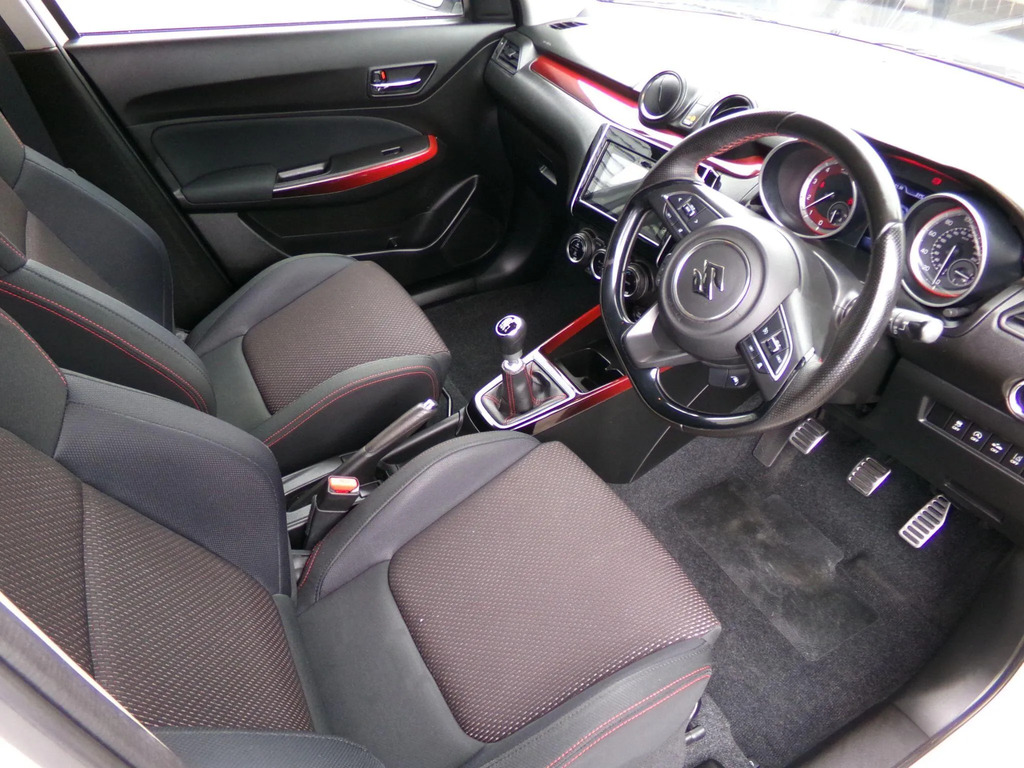 Suzuki Swift 1.2 Attitude 89 Bhp Only 33,100 Mi Red #10