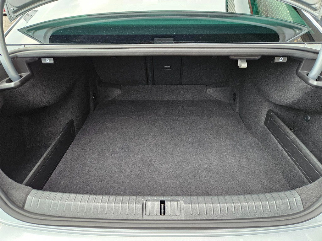 Volkswagen Passat Estate 1.4 Tsi Phev Gte Dsg Silver #10