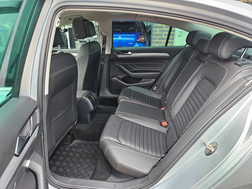 Volkswagen Passat Estate 1.4 Tsi Phev Gte Dsg Silver #18