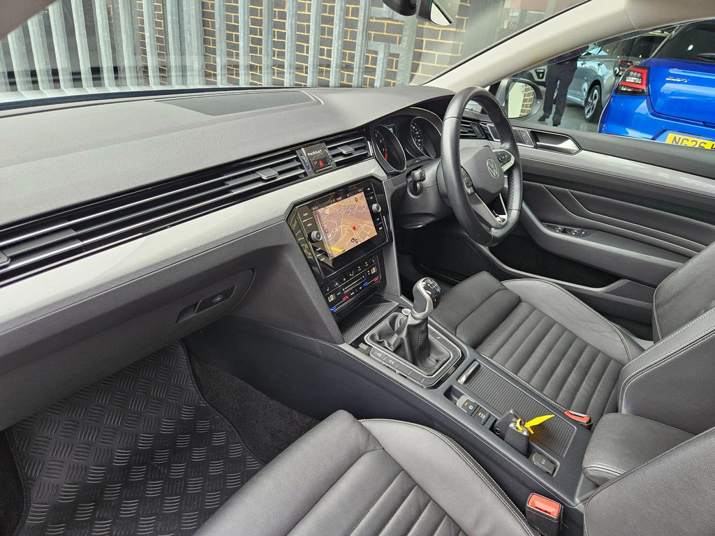 Volkswagen Passat Estate 1.4 Tsi Phev Gte Dsg Silver #13
