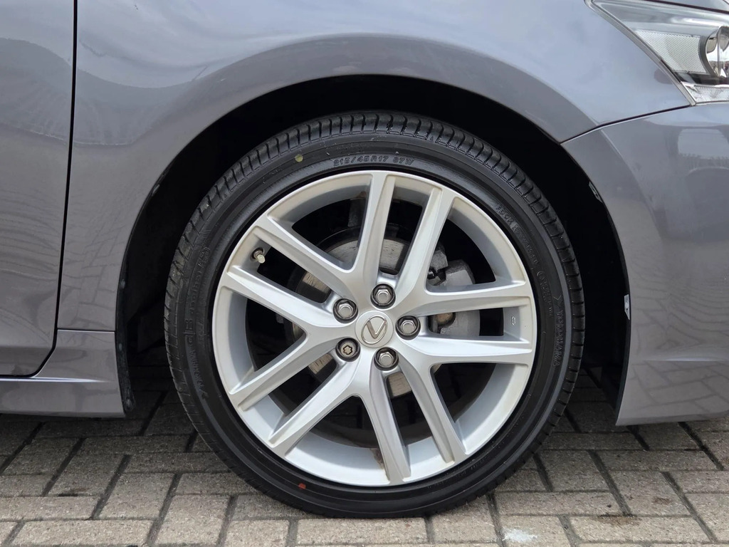 Lexus CT 200H 1.8 F-sport Cvt 2018 Red #13