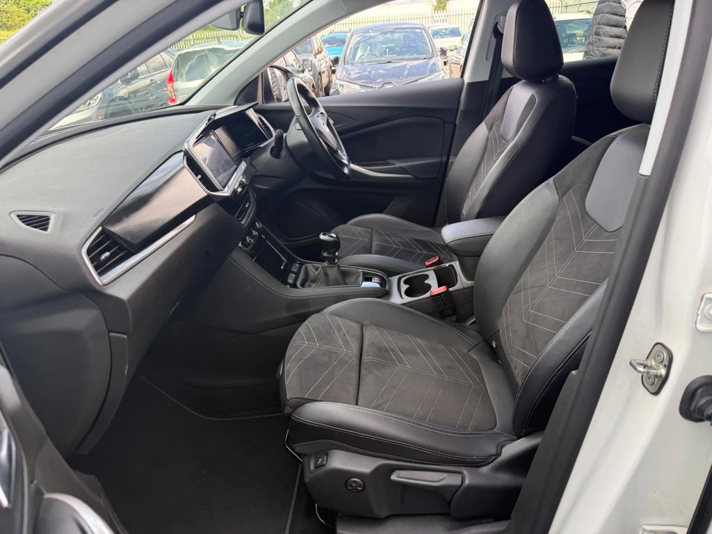Vauxhall Grandland 1.2 Turbo Ultimate #3