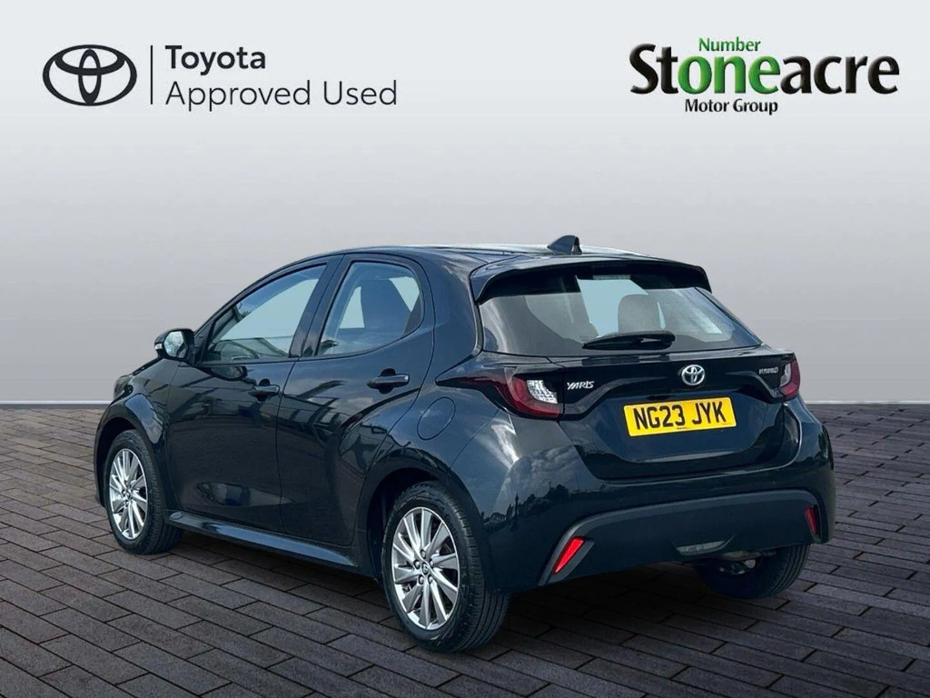 Toyota Yaris 1.5 Hybrid Icon Cvt  #5
