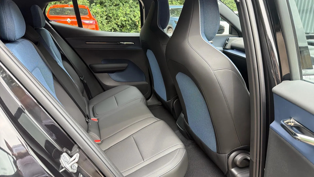 Volvo EX30 200Kw Sm Extended Range Plus 69Kwh #6
