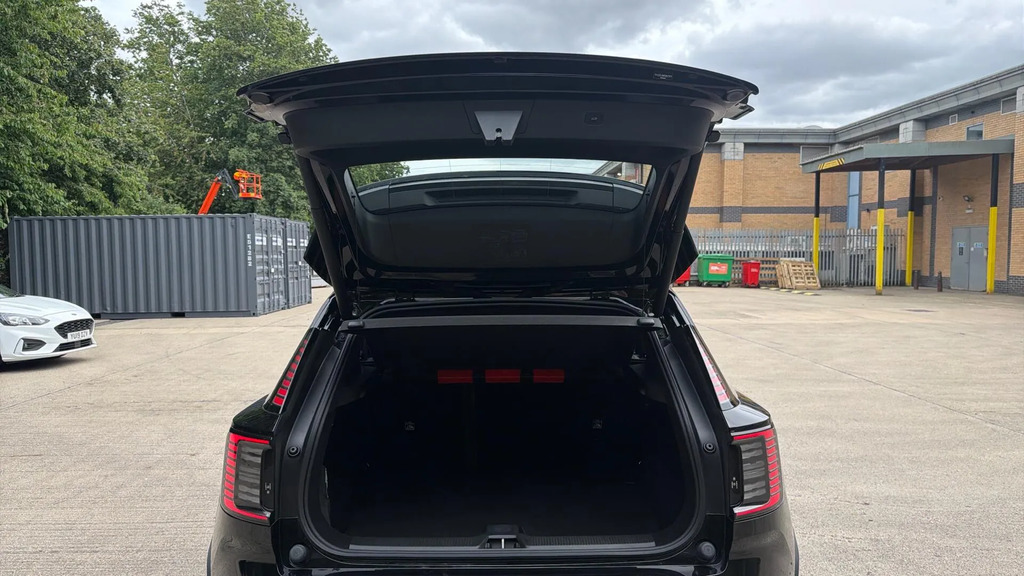Volvo EX30 315Kw Twin Motor Performance Ultra 69Kwh Black #13