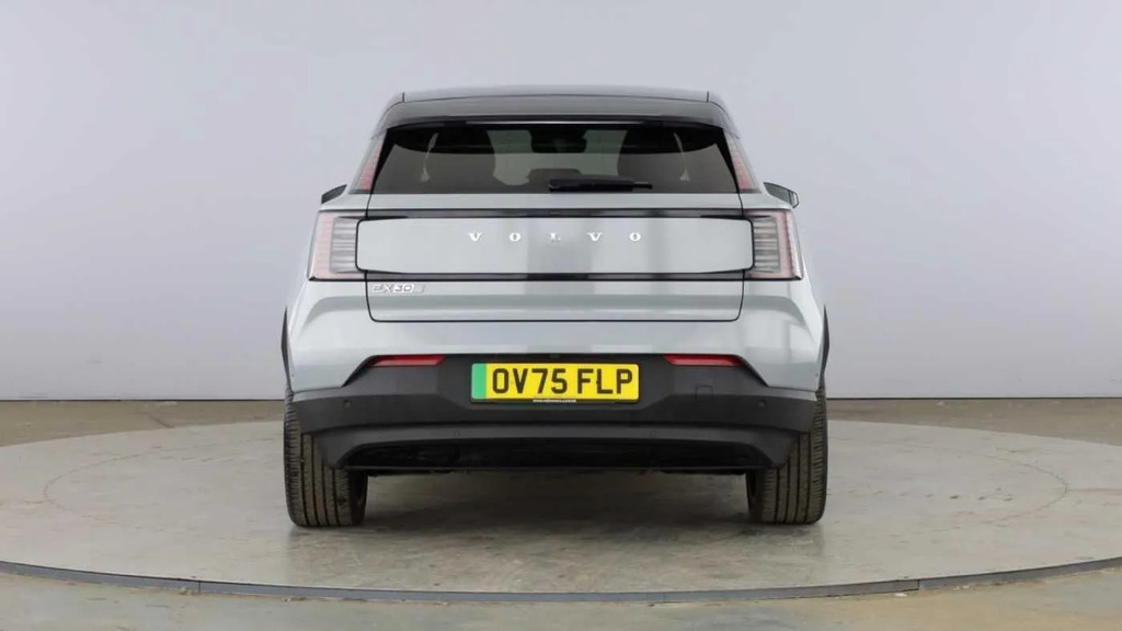 Volvo EX30 Single Motor Extended Range 69Kwh Ultra #4