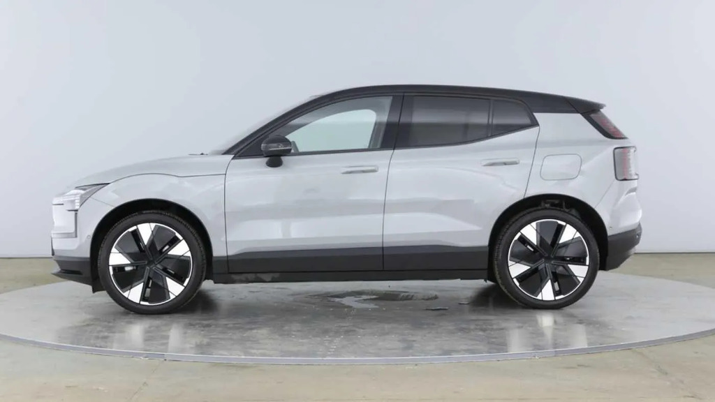 Volvo EX30 Single Motor Extended Range 69Kwh Ultra #6