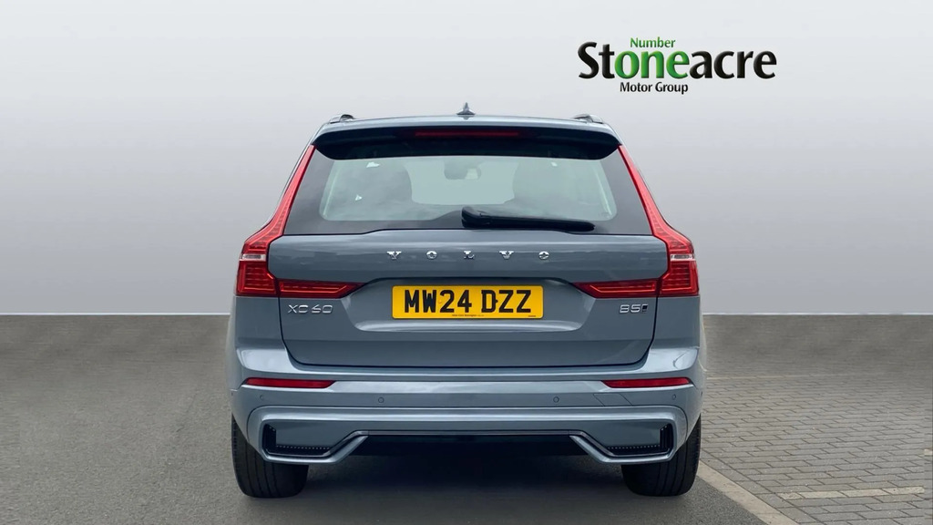 Volvo XC60 Plus Dark B5 250 Hp  #6