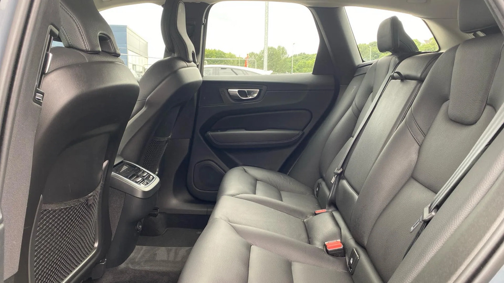 Volvo XC60 2.0 B5p Ultimate Dark Awd Geartronic Black #14
