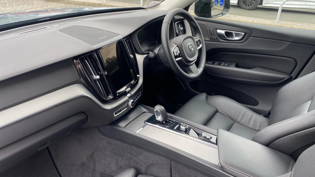 Volvo XC60 2.0 B5p Ultimate Dark Awd Geartronic Black #12