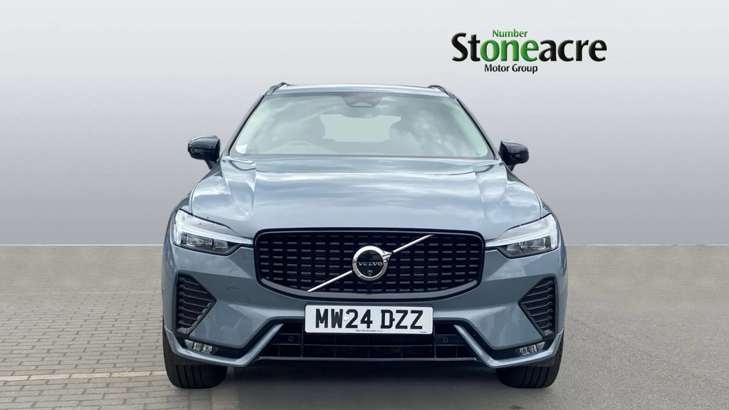 Volvo XC60 Plus Dark B5 250 Hp  #2
