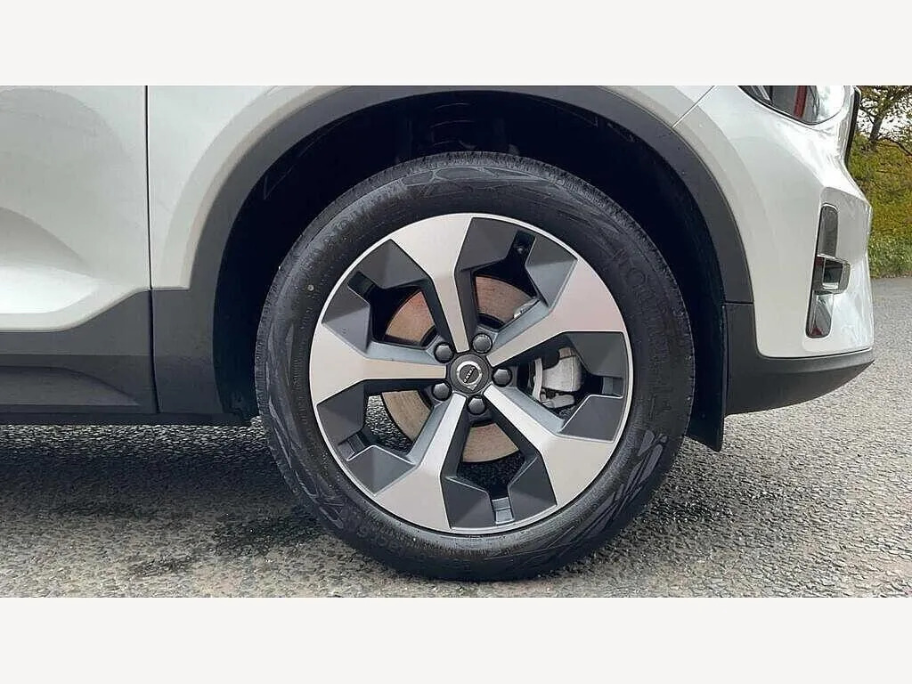 Volvo XC40 2.0 B3p Plus Dark  #5
