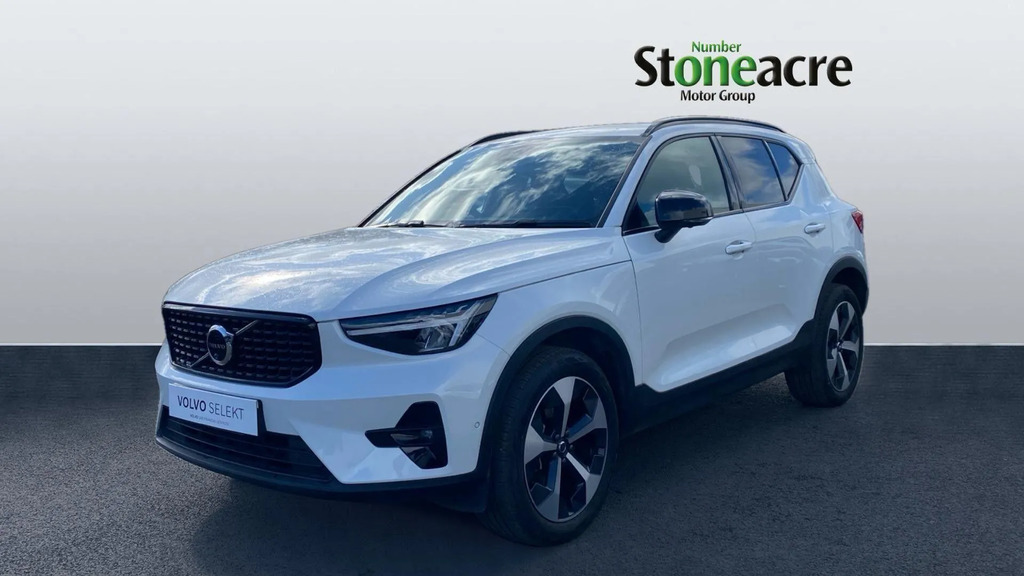 Volvo XC40 2.0 B3p Plus Dark  #3
