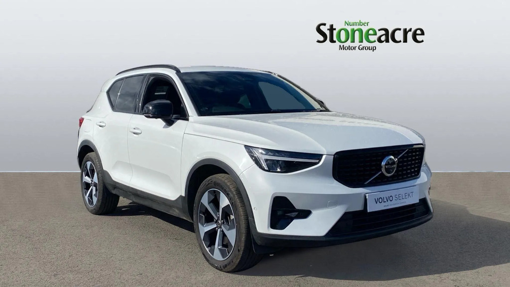 Volvo XC40 2.0 B3p Plus Dark 