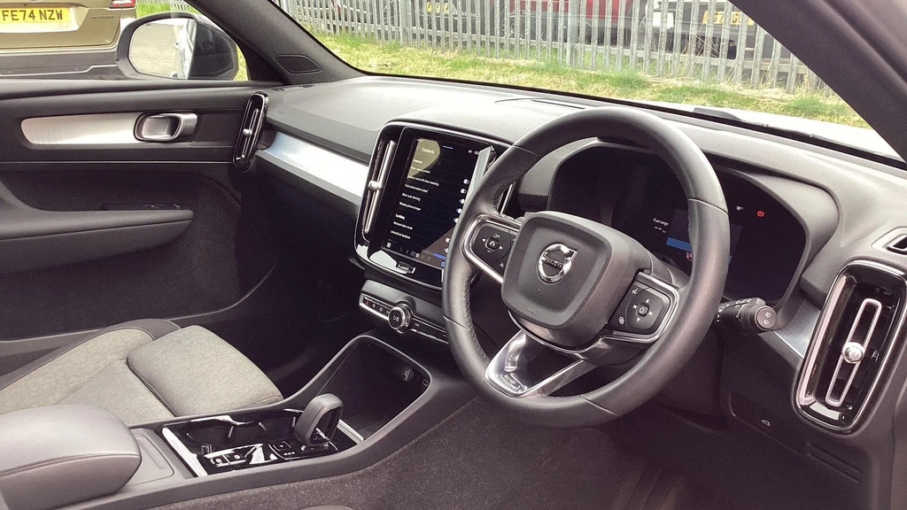 Volvo XC40 2.0 B3p Plus Dark  #6