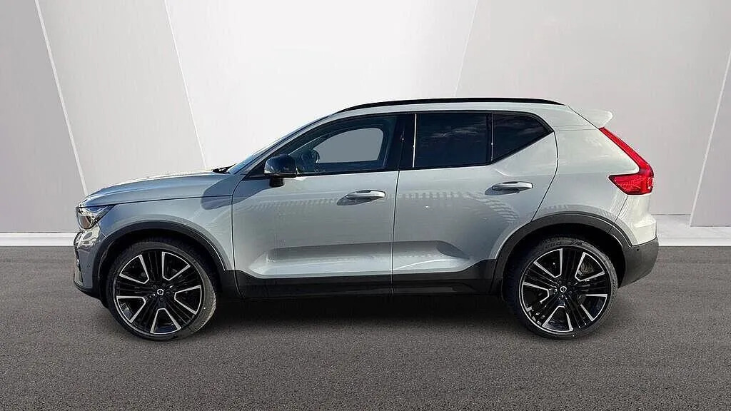 Volvo XC40 Plus, B3 Mild Hybrid, Dark Forest Lake #3