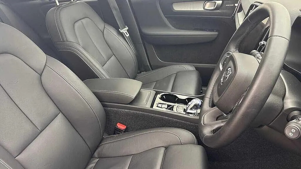 Volvo XC40 Plus, B3 Mild Hybrid, Dark Forest Lake #20