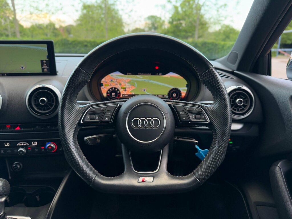 Audi A3 1.5 Tfsi Cod Black Edition Sportback S Tronic Euro Black #2