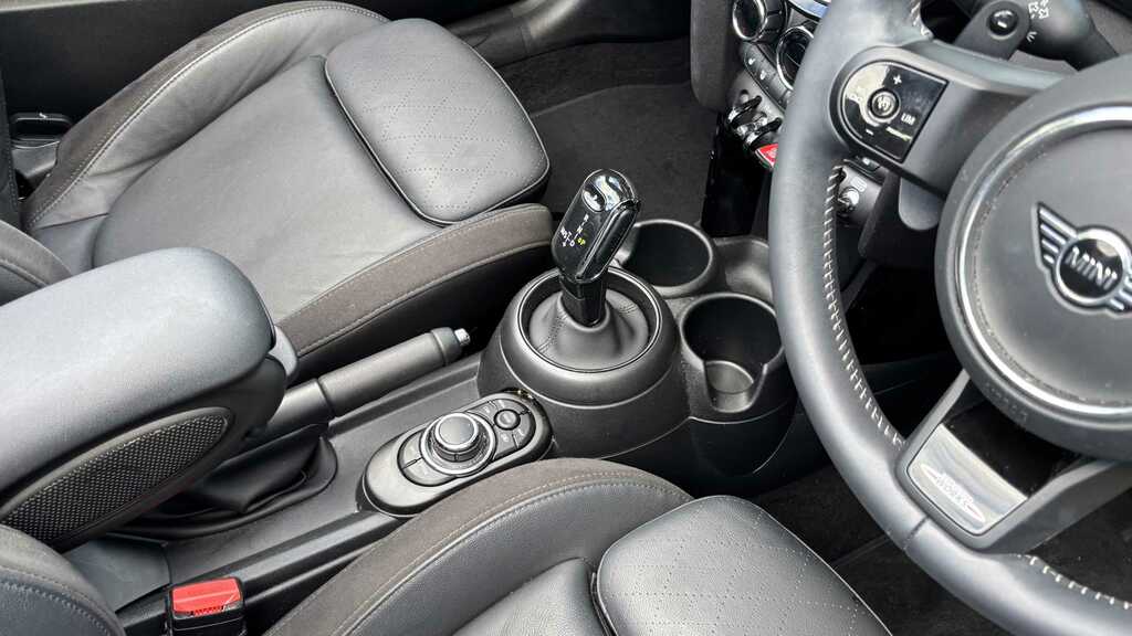 Mini Convertible 2.0 Cooper S Sport 2023 Yellow #6