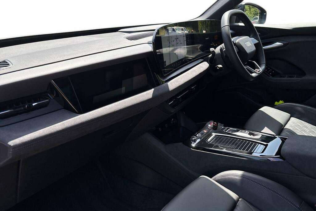 Audi SQ6 E-Tron 360Kw Sq6 Quattro 100Kwh Edition 1 2026 Black #2
